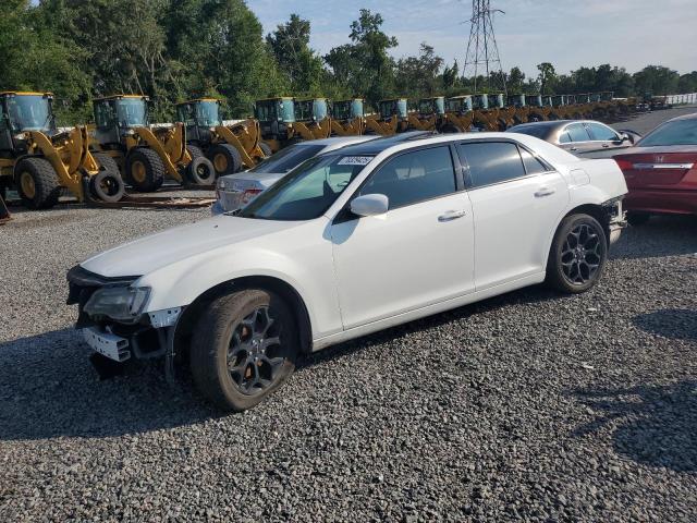 Global Auto Auctions: 2015 CHRYSLER 300