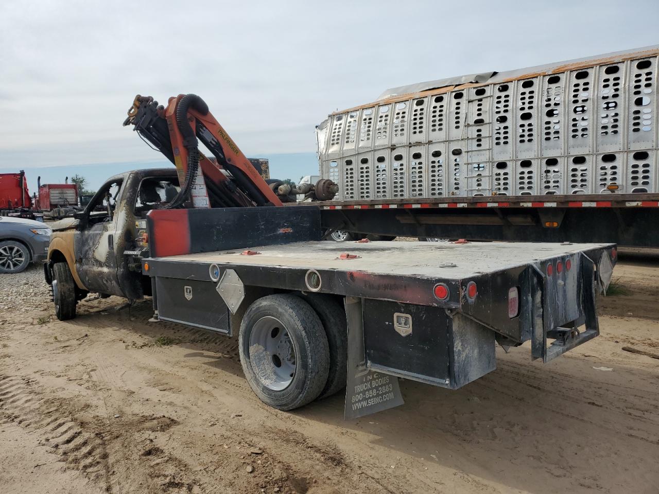 FORD F-550 SUPER DUTY