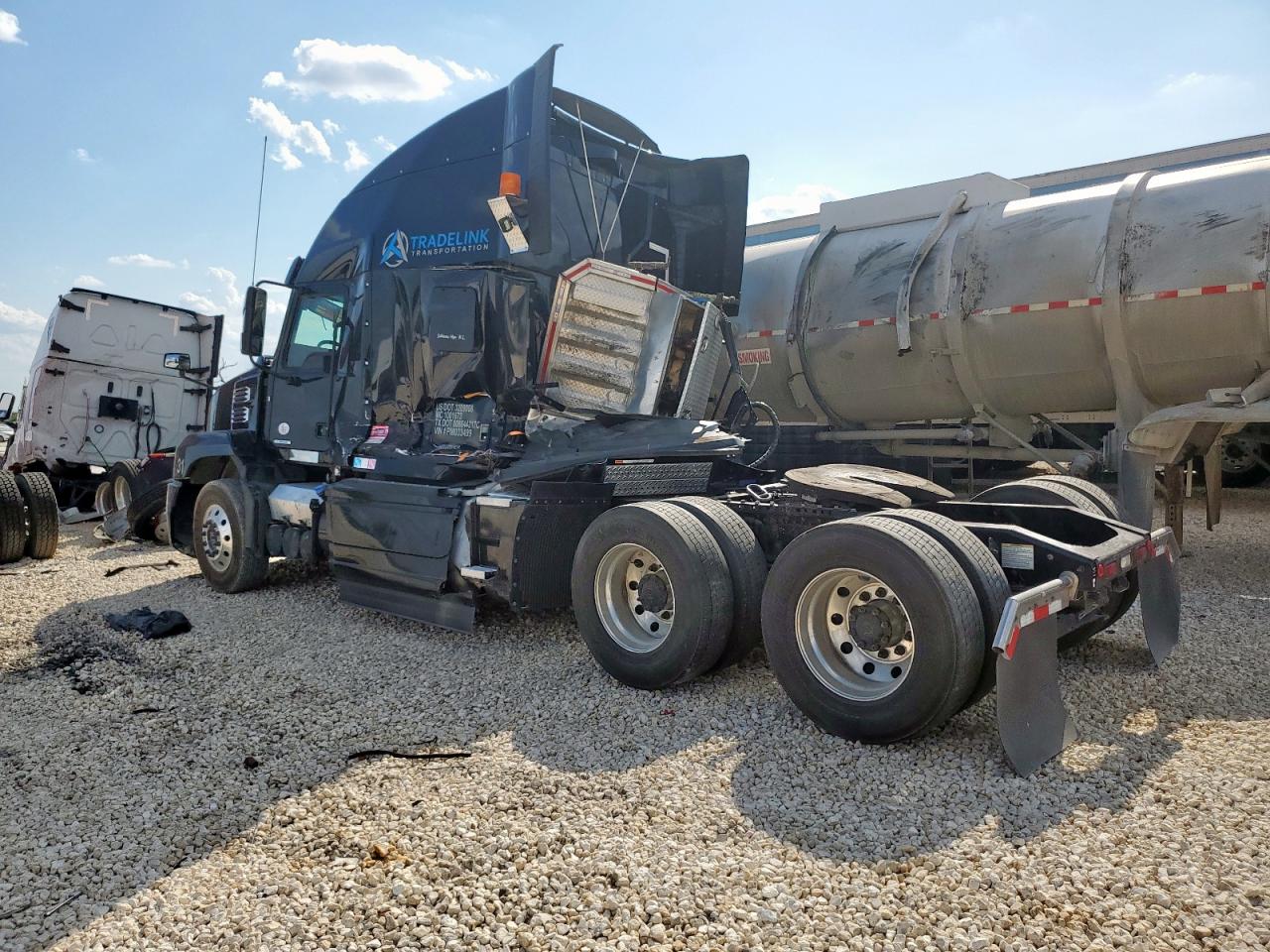 Lot #3280322958 2023 MACK ANTHEM