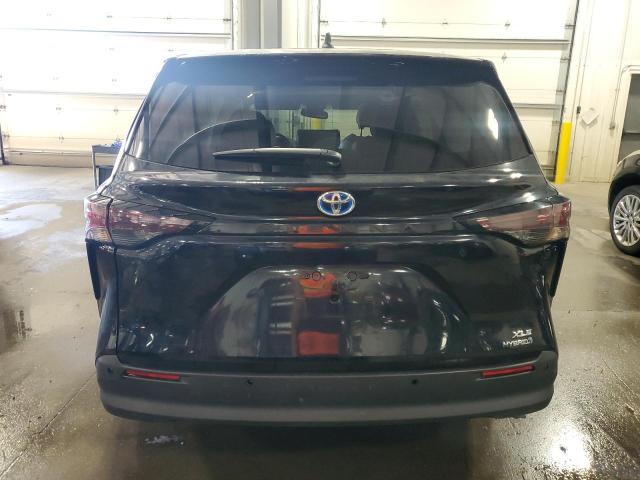 2023 TOYOTA SIENNA XLE #3277183923