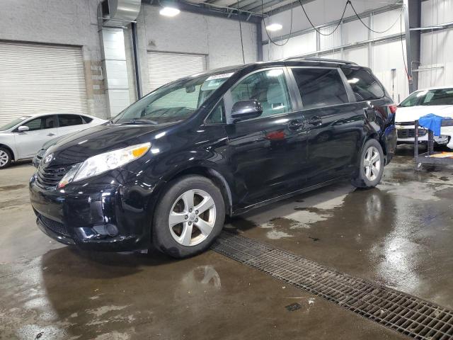 Global Auto Auctions: 2017 TOYOTA SIENNA LE