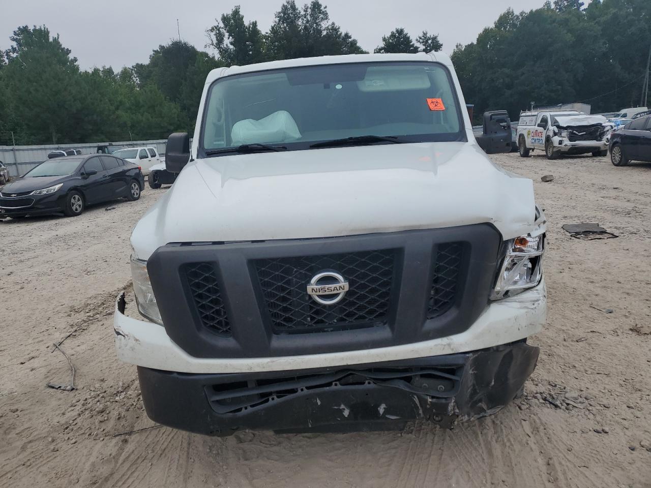 NISSAN NV2500 2500 S