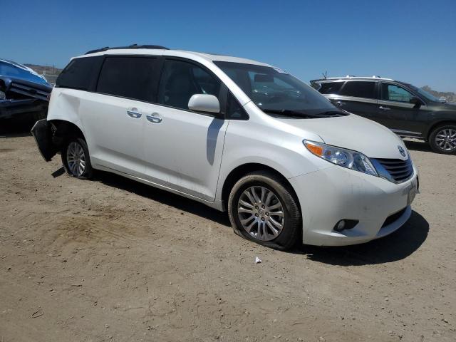 2016 TOYOTA SIENNA XLE 5TDYK3DCXGS697638