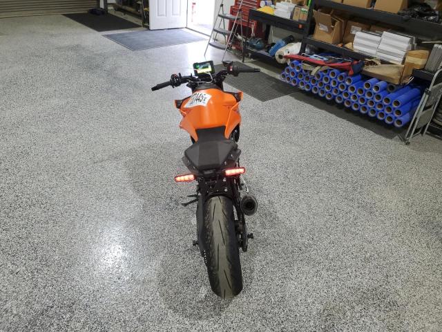 2024 KTM 990 DUKE VBKTV9403RM995231