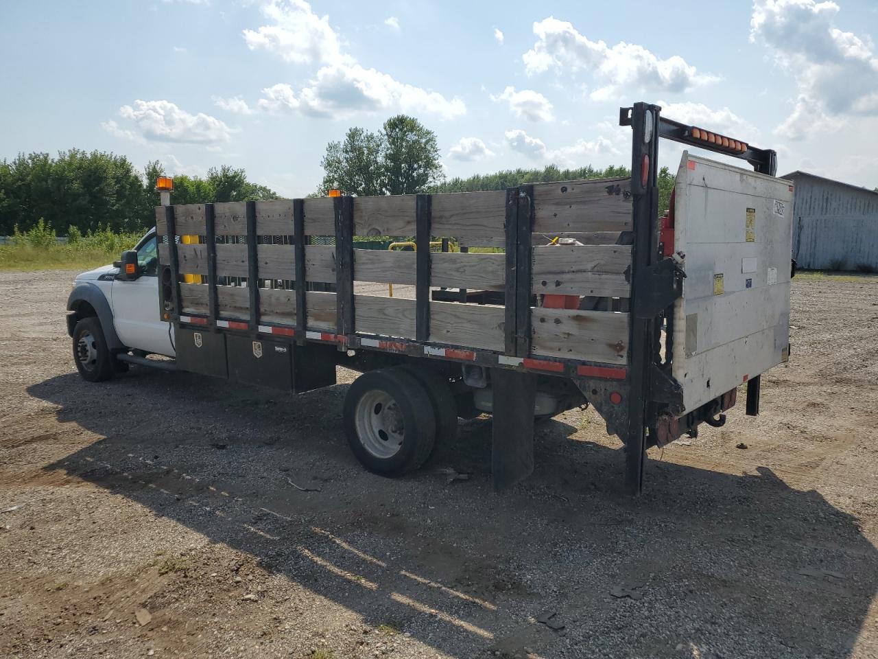 FORD F-550 SUPER DUTY