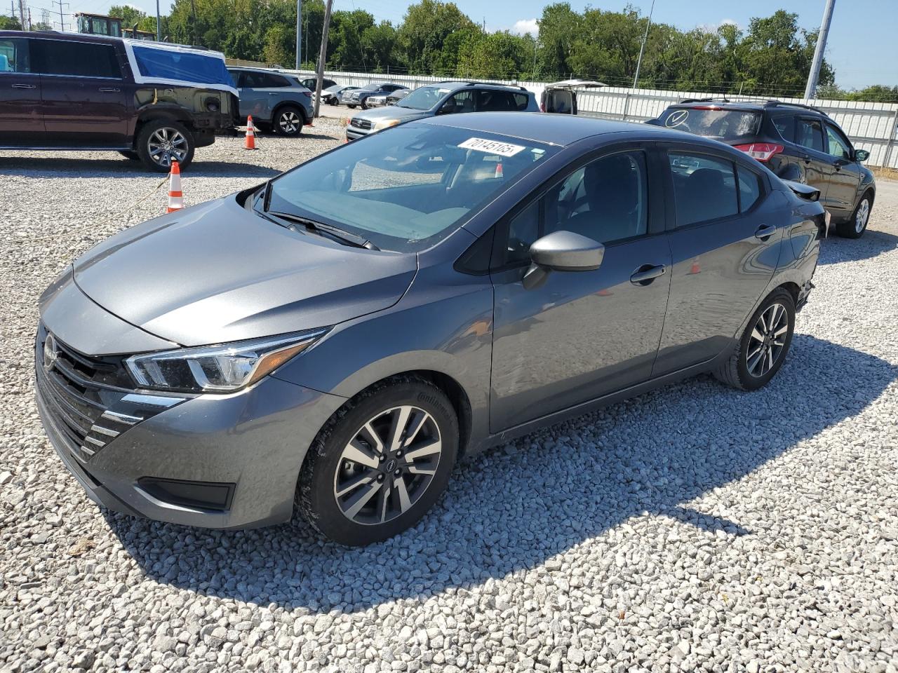 NISSAN VERSA SV