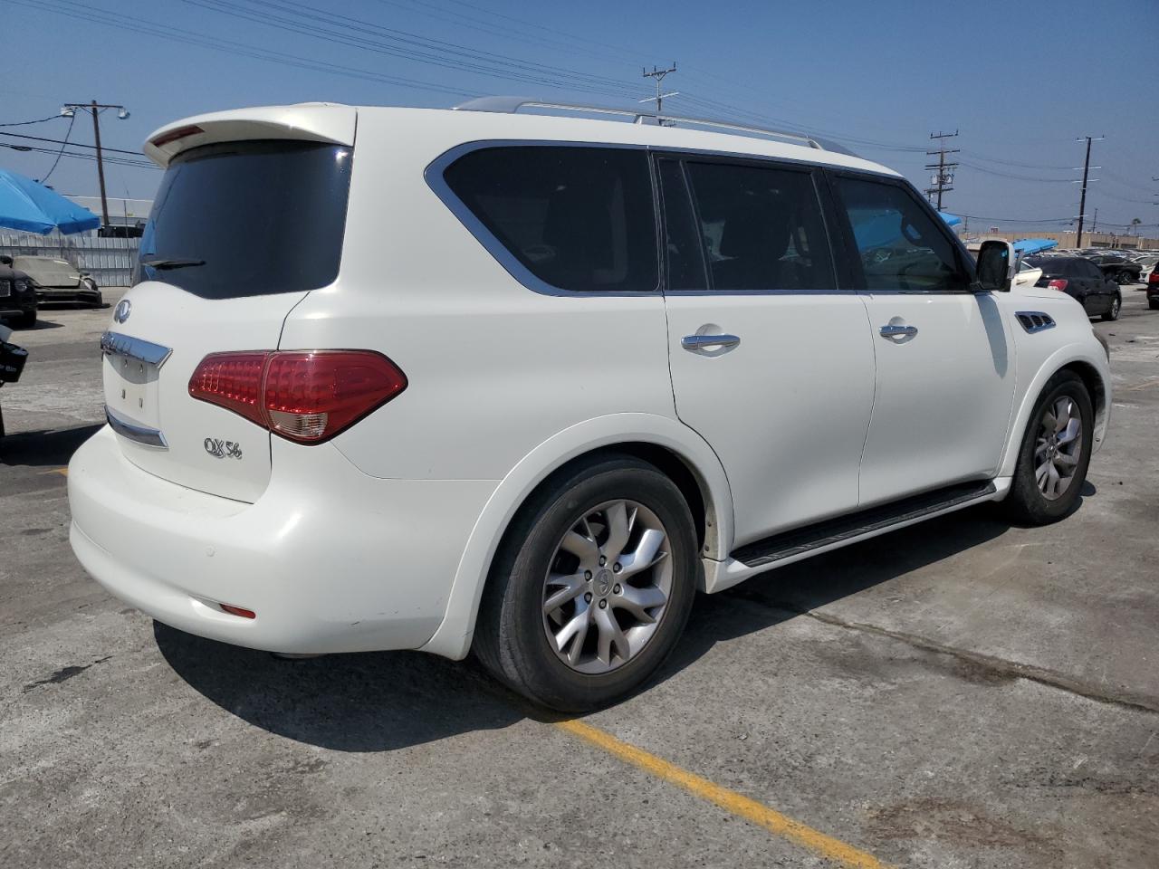 INFINITI QX56