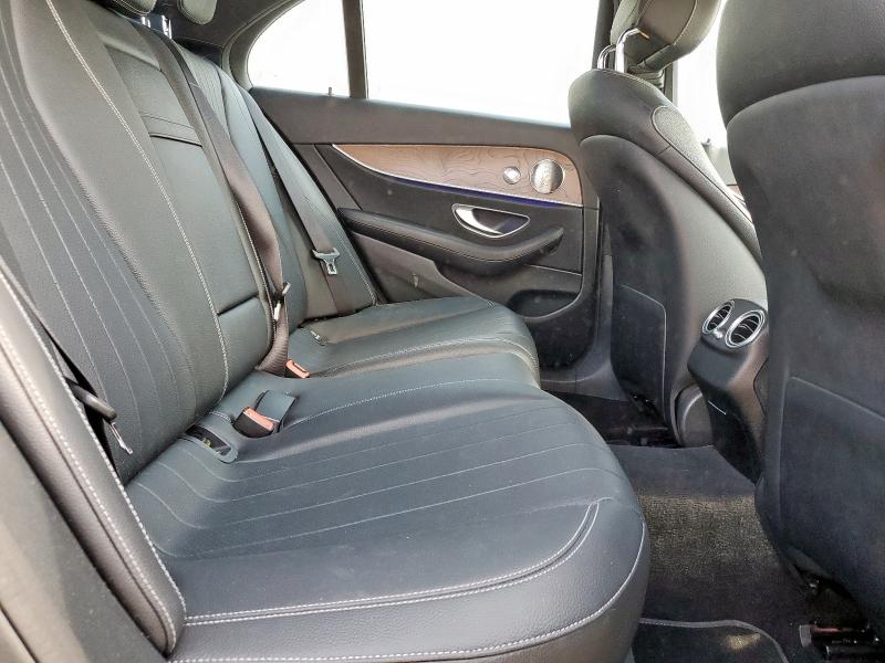 2017 MERCEDES-BENZ E 300 WDDZF4JB1HA095936