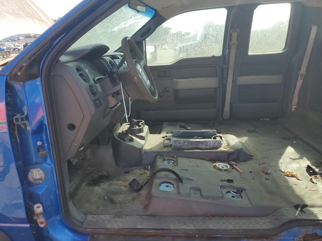 FORD F-150 SUPER CAB