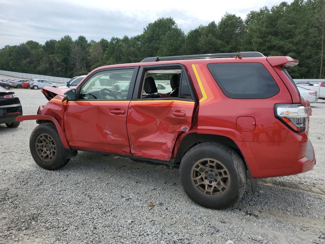 TOYOTA 4RUNNER 40TH ANNIVERSARY SE