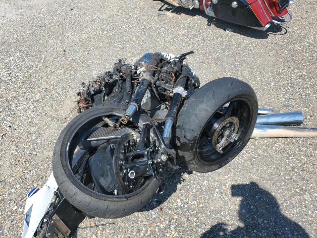 2025 SUZUKI GSX-R600 JS1GN7FA6S7101461