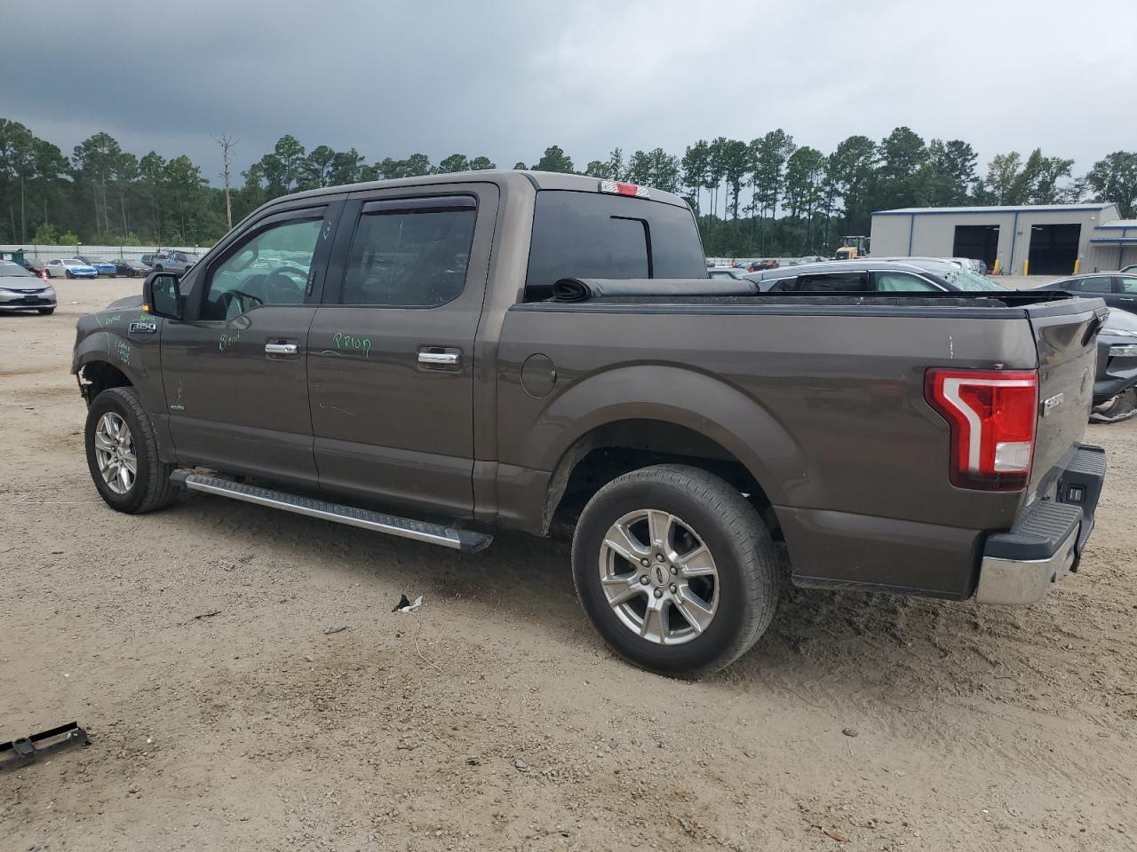FORD F-150 SUPERCREW