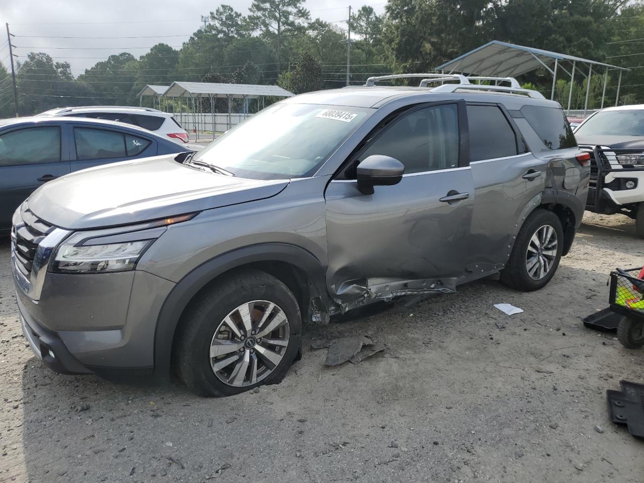 NISSAN PATHFINDER SL