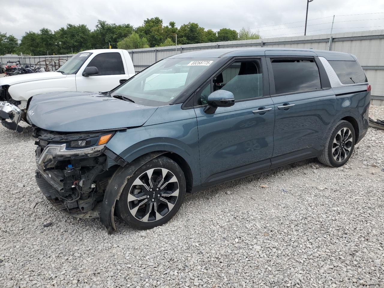 KIA CARNIVAL EX