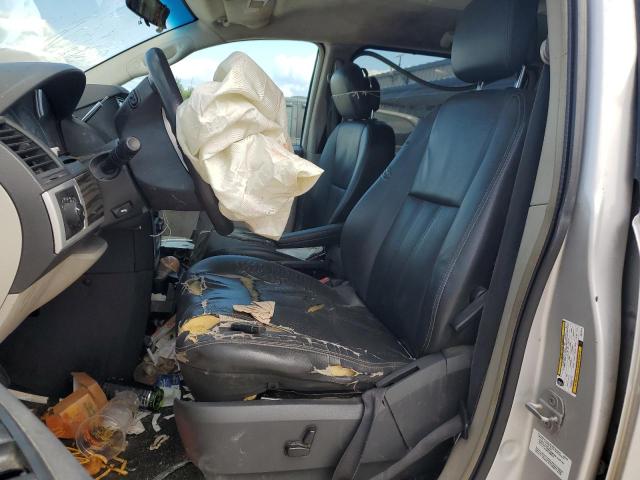 2010 CHRYSLER TOWN & COU - 2A4RR5D10AR279710