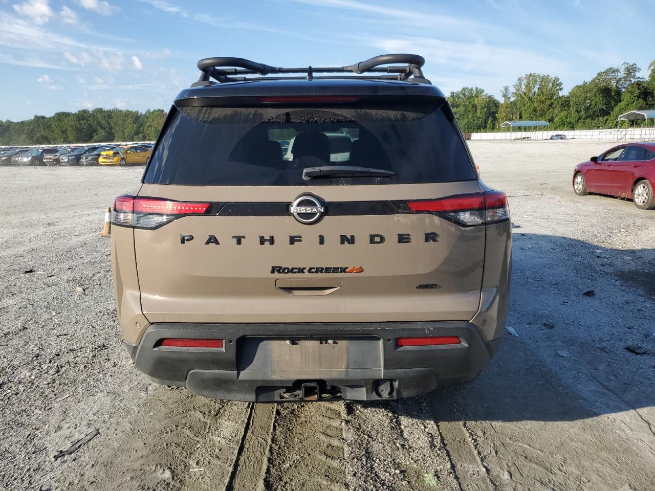 NISSAN PATHFINDER SV