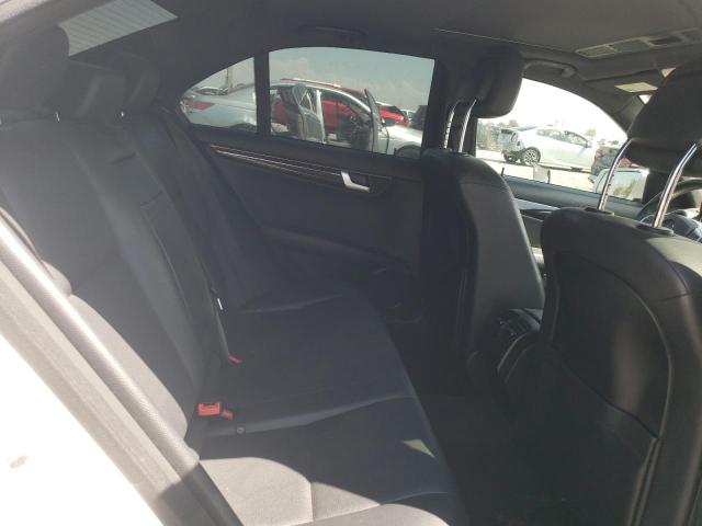 2013 MERCEDES-BENZ C 250 - WDDGF4HB5DA823555