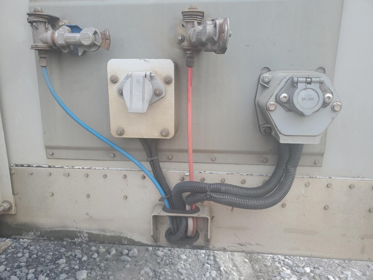 Lot #3270776896 2016 WABASH UNKNOWN