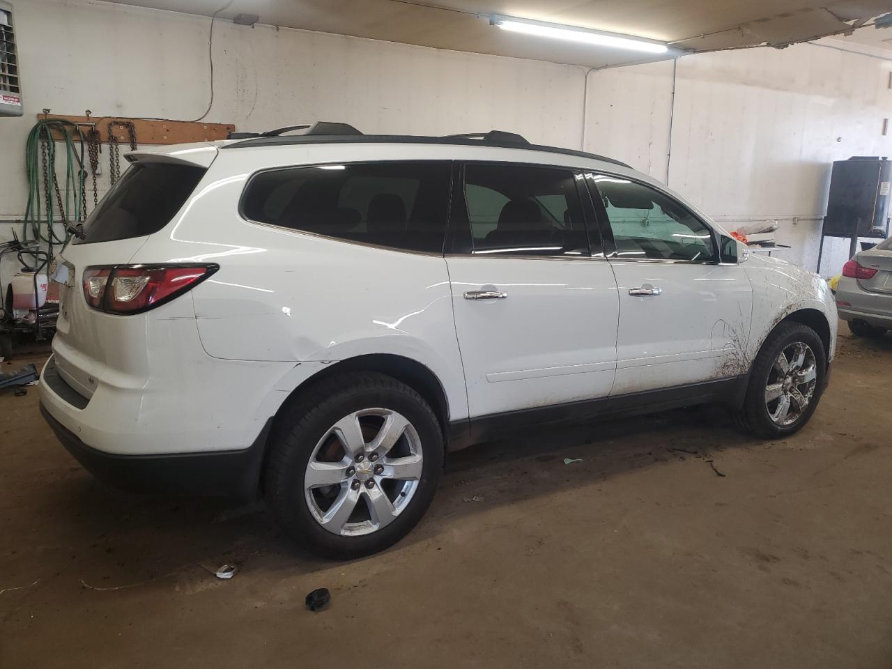 CHEVROLET TRAVERSE LT