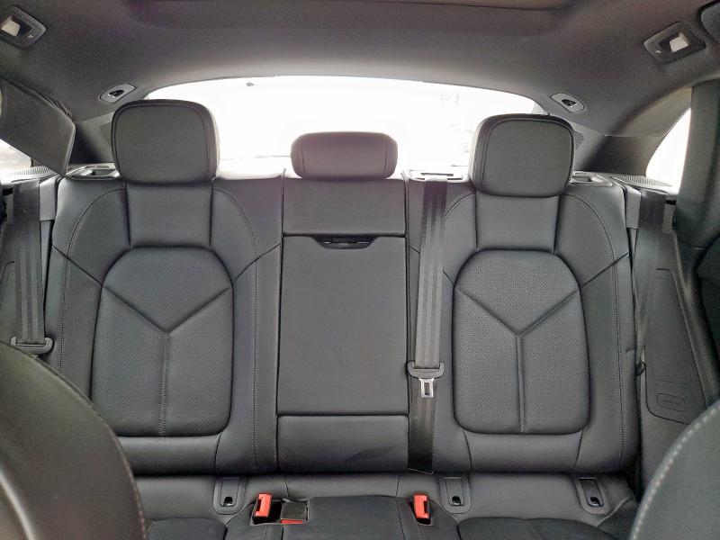 2024 PORSCHE MACAN BASE WP1AA2A54RLB05271