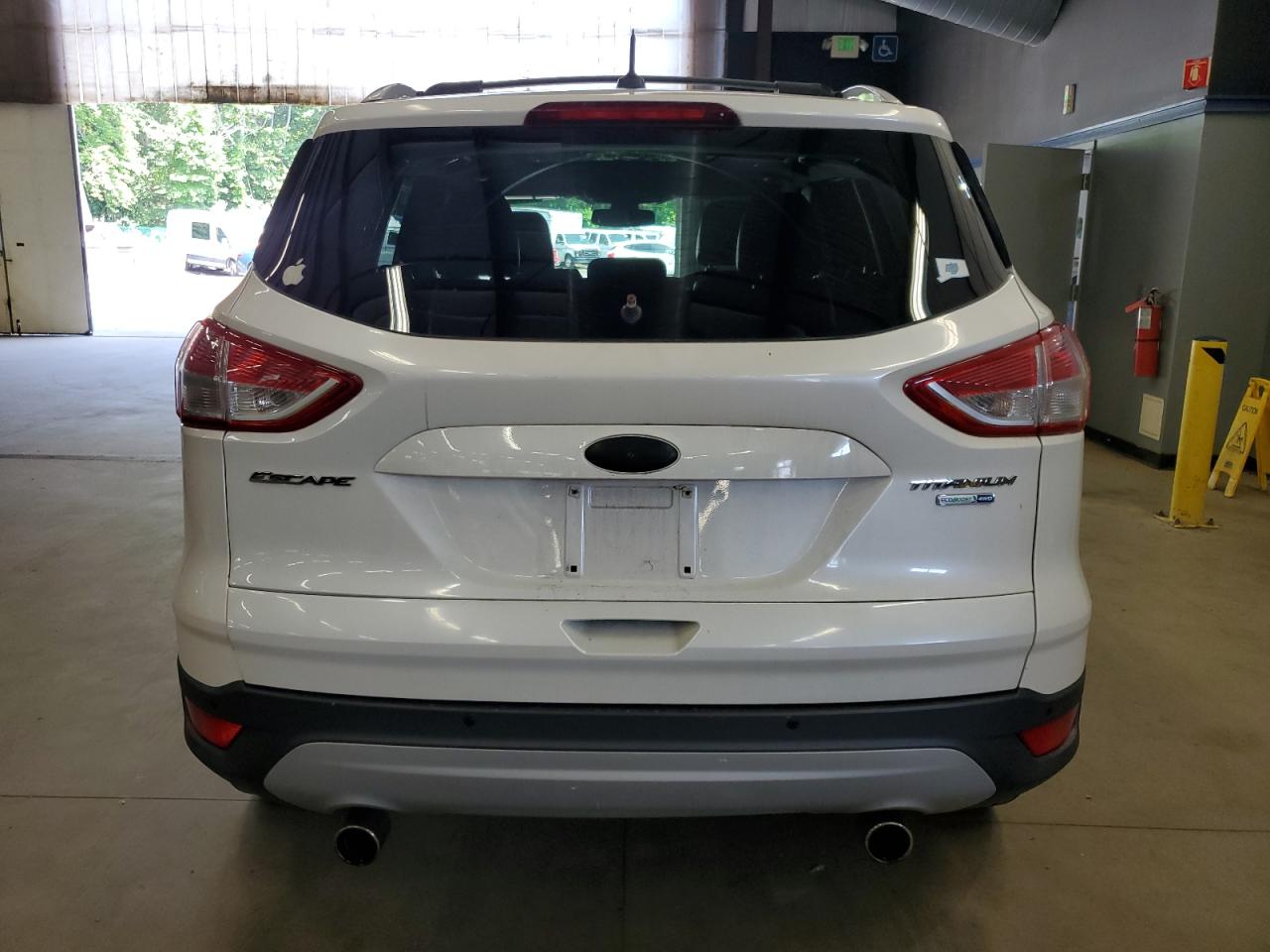 FORD ESCAPE TITANIUM