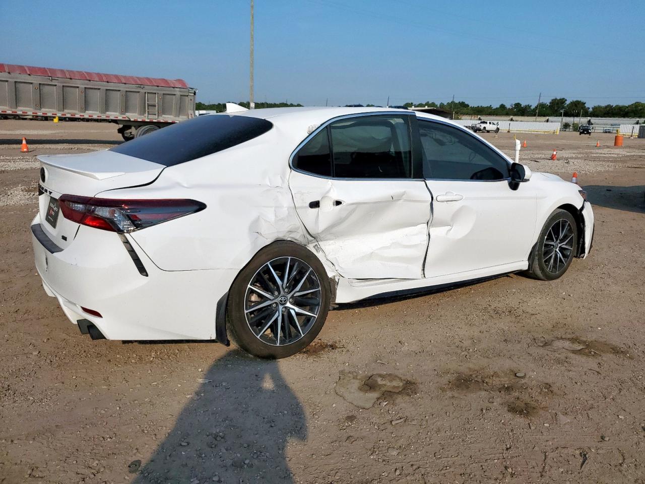 TOYOTA CAMRY SE NIGHT SHADE