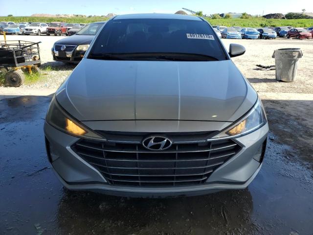 2019 HYUNDAI ELANTRA SE 5NPD74LF3KH406378