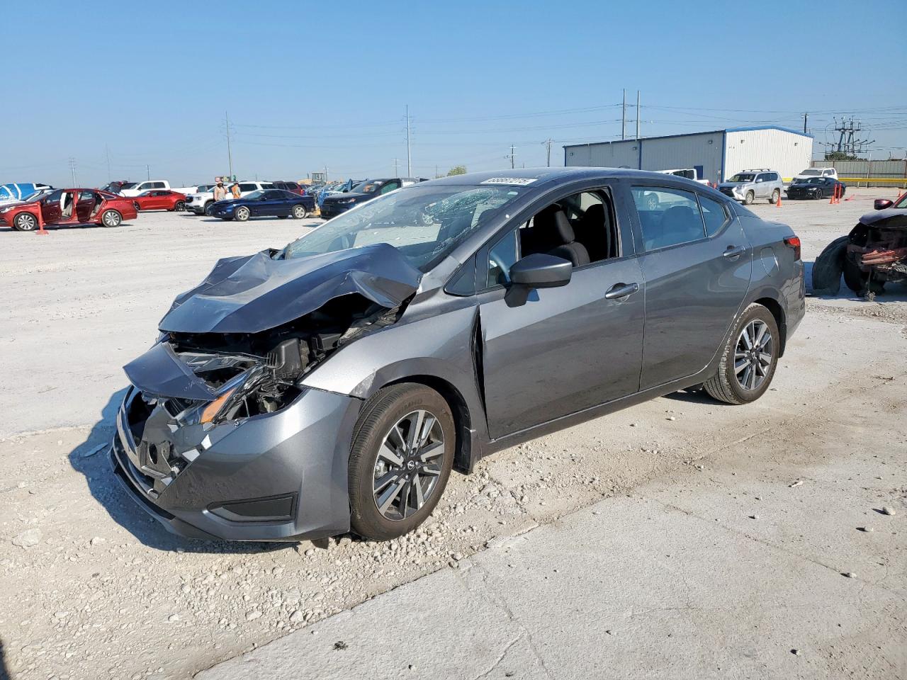 NISSAN VERSA SV