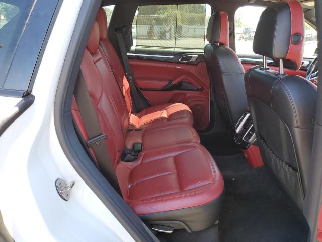2016 PORSCHE CAYENNE S WP1AB2A24GLA96765
