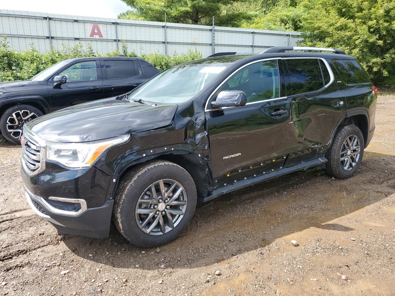 GMC ACADIA SLT-1