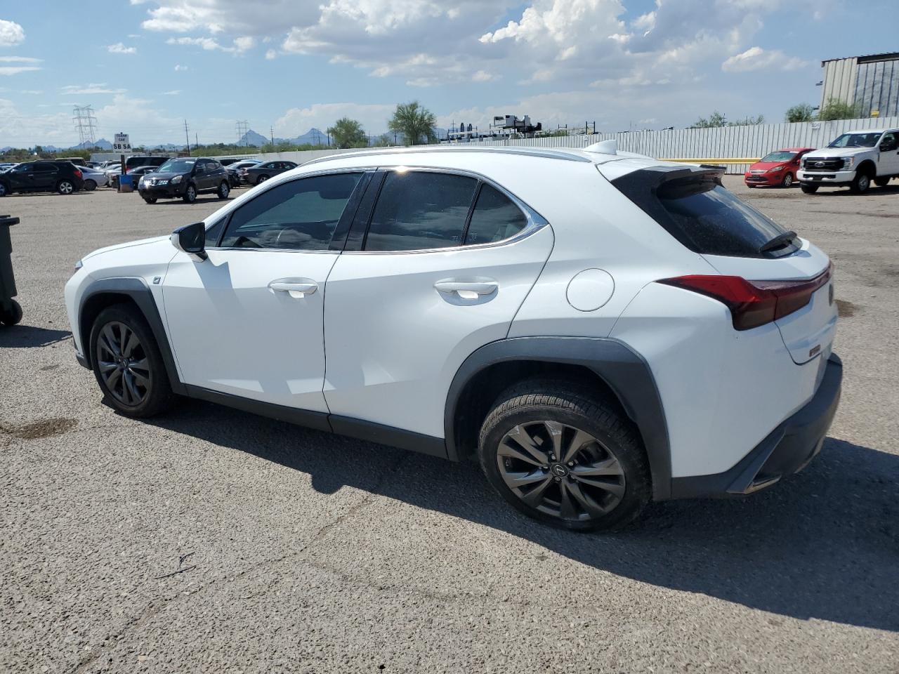 LEXUS UX 200