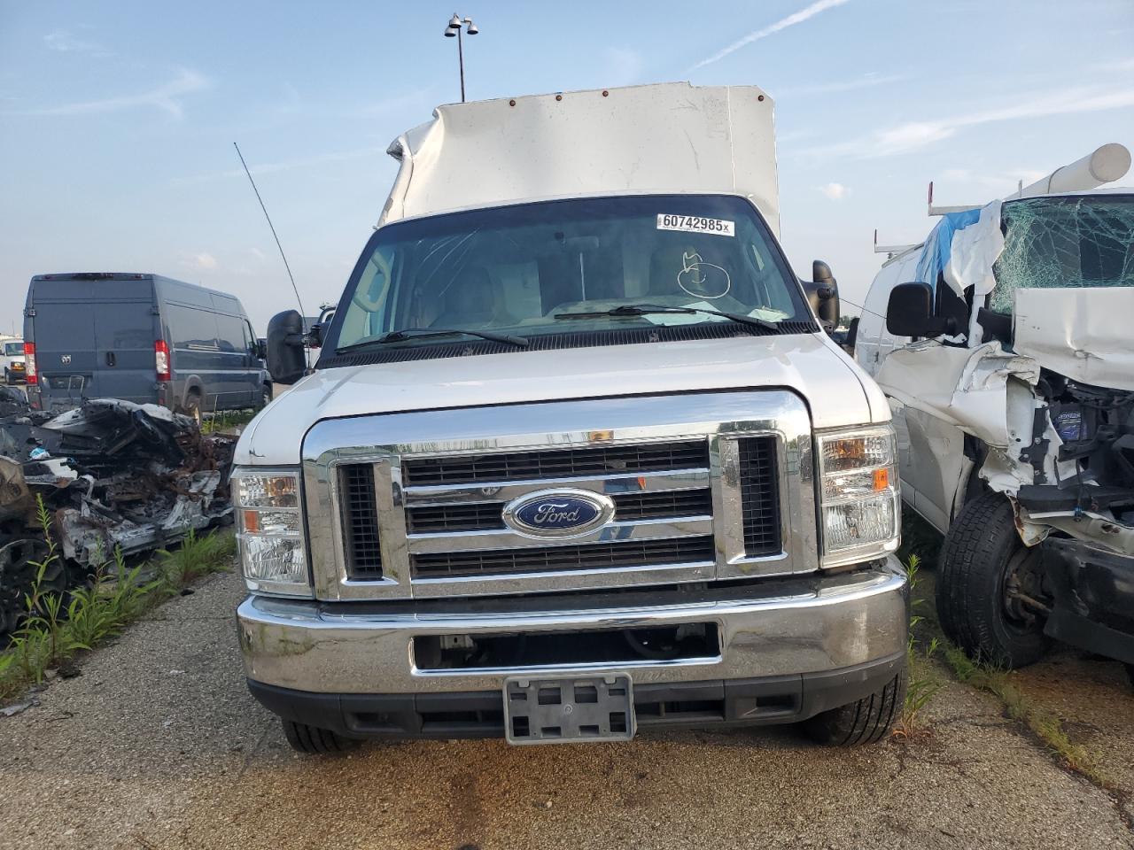 FORD ECONOLINE E350 SUPER DUTY CUTAWAY VAN