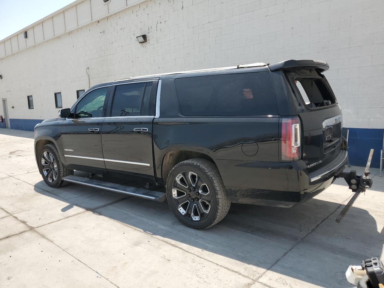 GMC YUKON DENALI