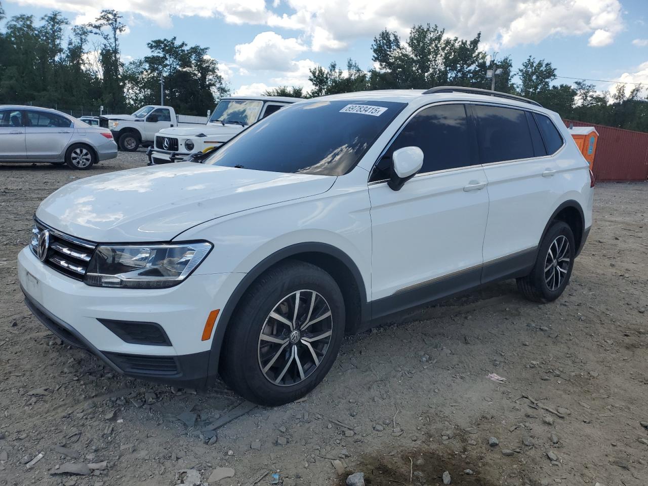 VOLKSWAGEN TIGUAN SE