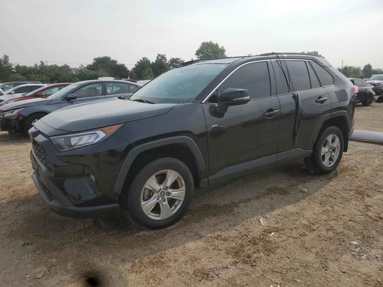 TOYOTA RAV4 XLE