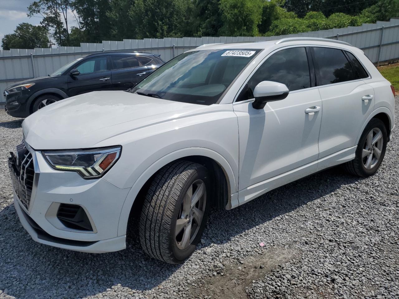 AUDI Q3 PREMIUM PLUS