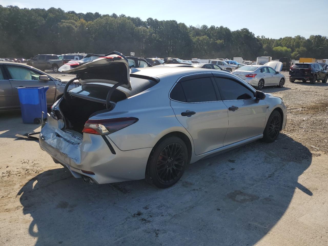 TOYOTA CAMRY SE NIGHT SHADE