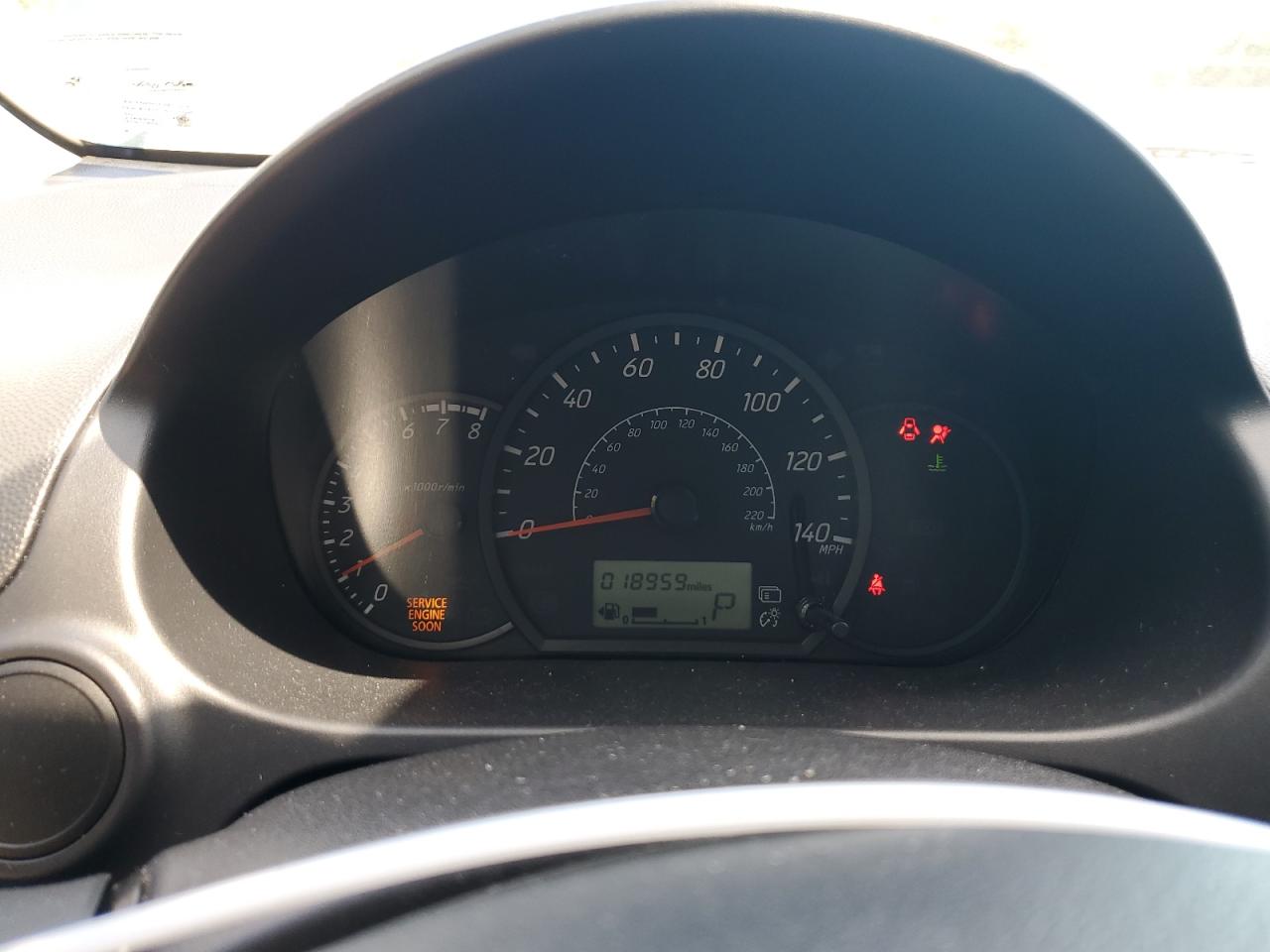 MITSUBISHI MIRAGE ES