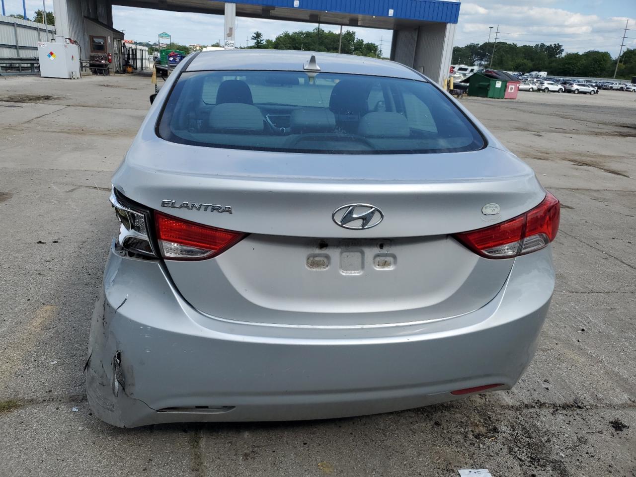 HYUNDAI ELANTRA GLS