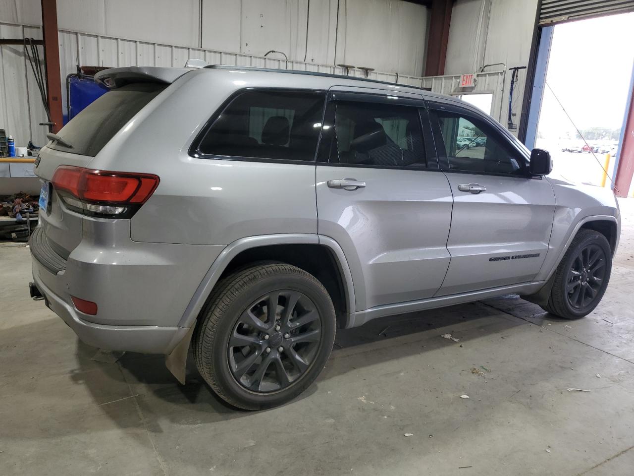 JEEP GRAND CHEROKEE LAREDO