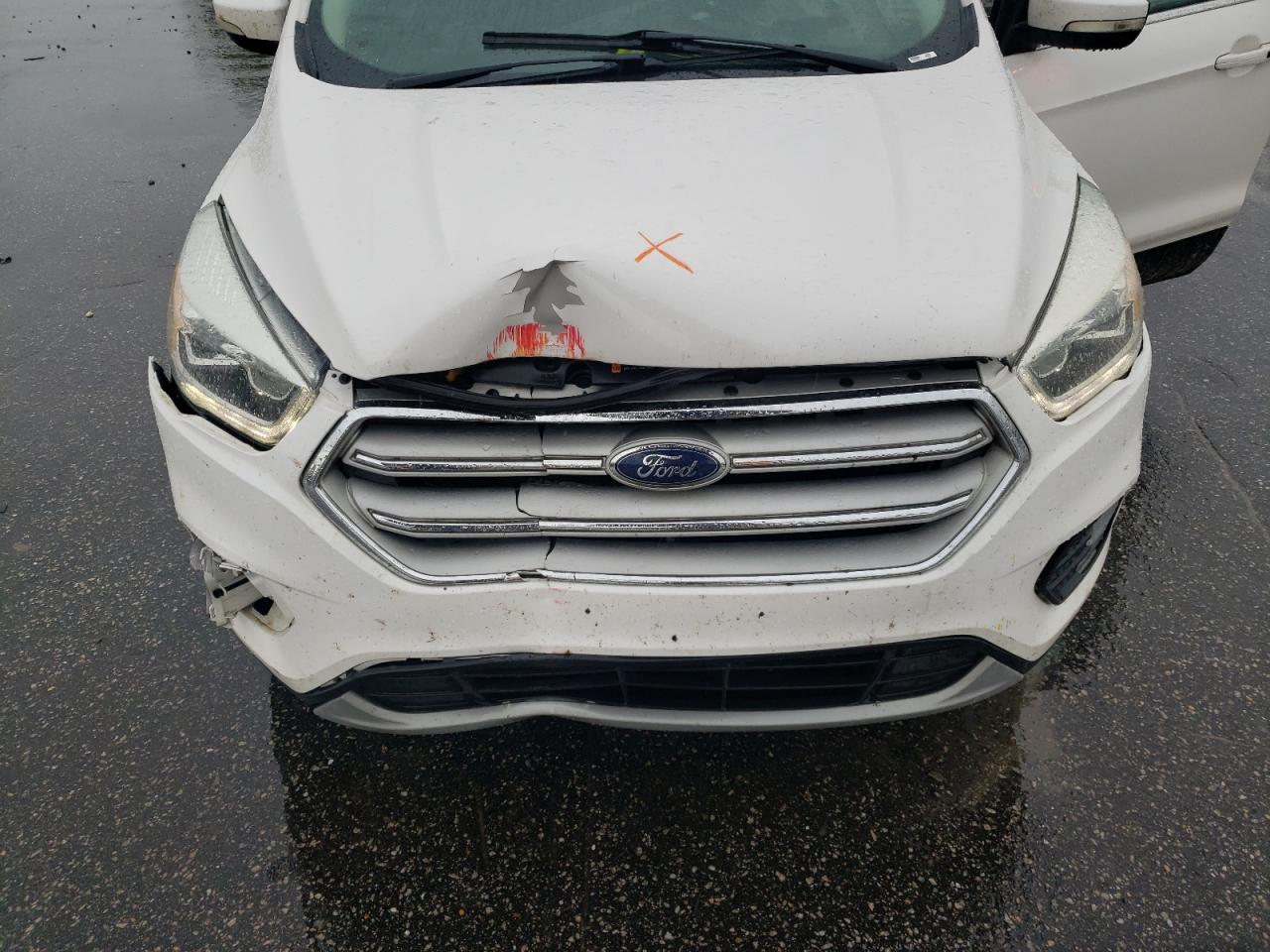 FORD ESCAPE TITANIUM