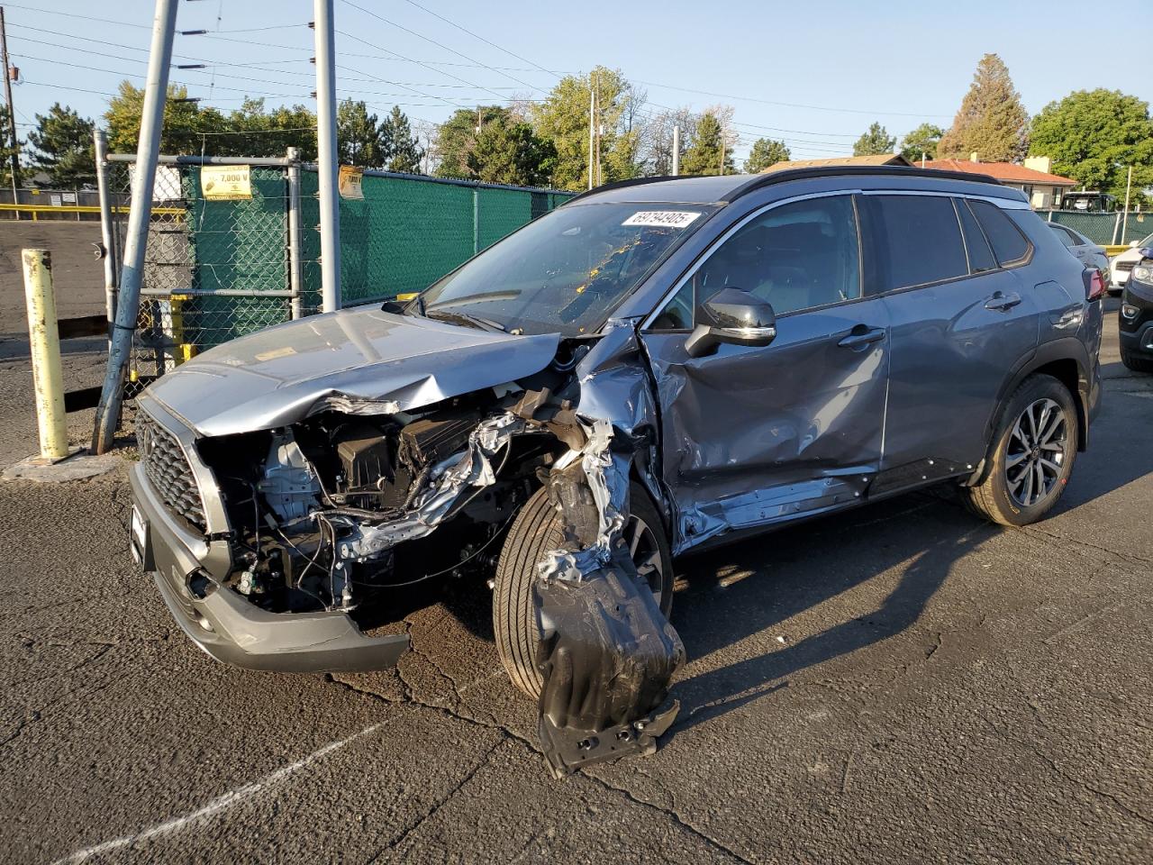 TOYOTA COROLLA CROSS XLE