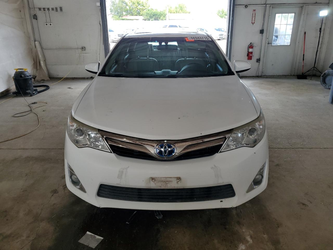 TOYOTA CAMRY HYBRID