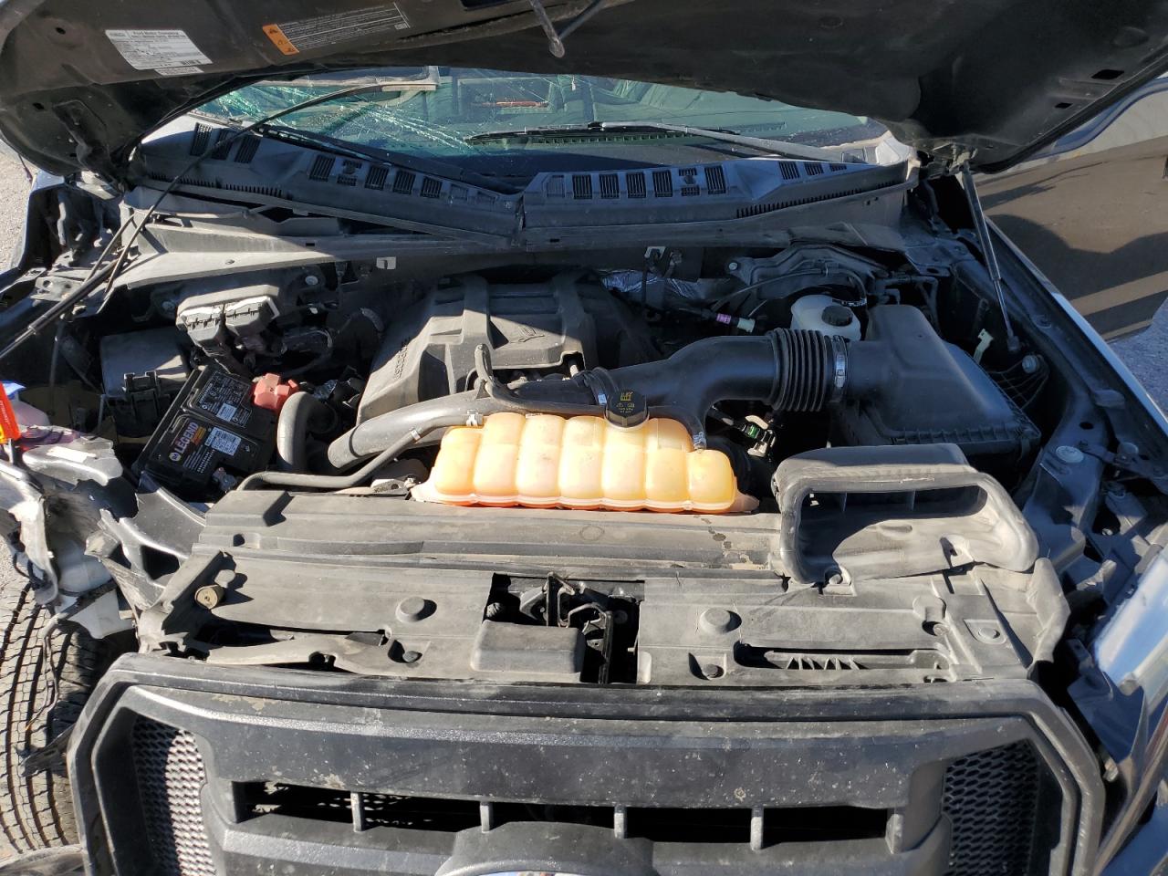 FORD F-150 SUPER CAB