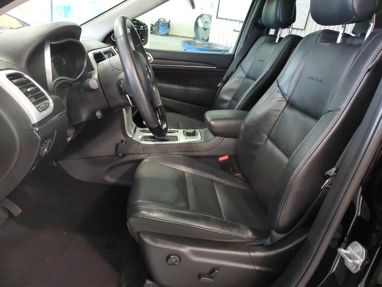 JEEP GRAND CHEROKEE SUMMIT