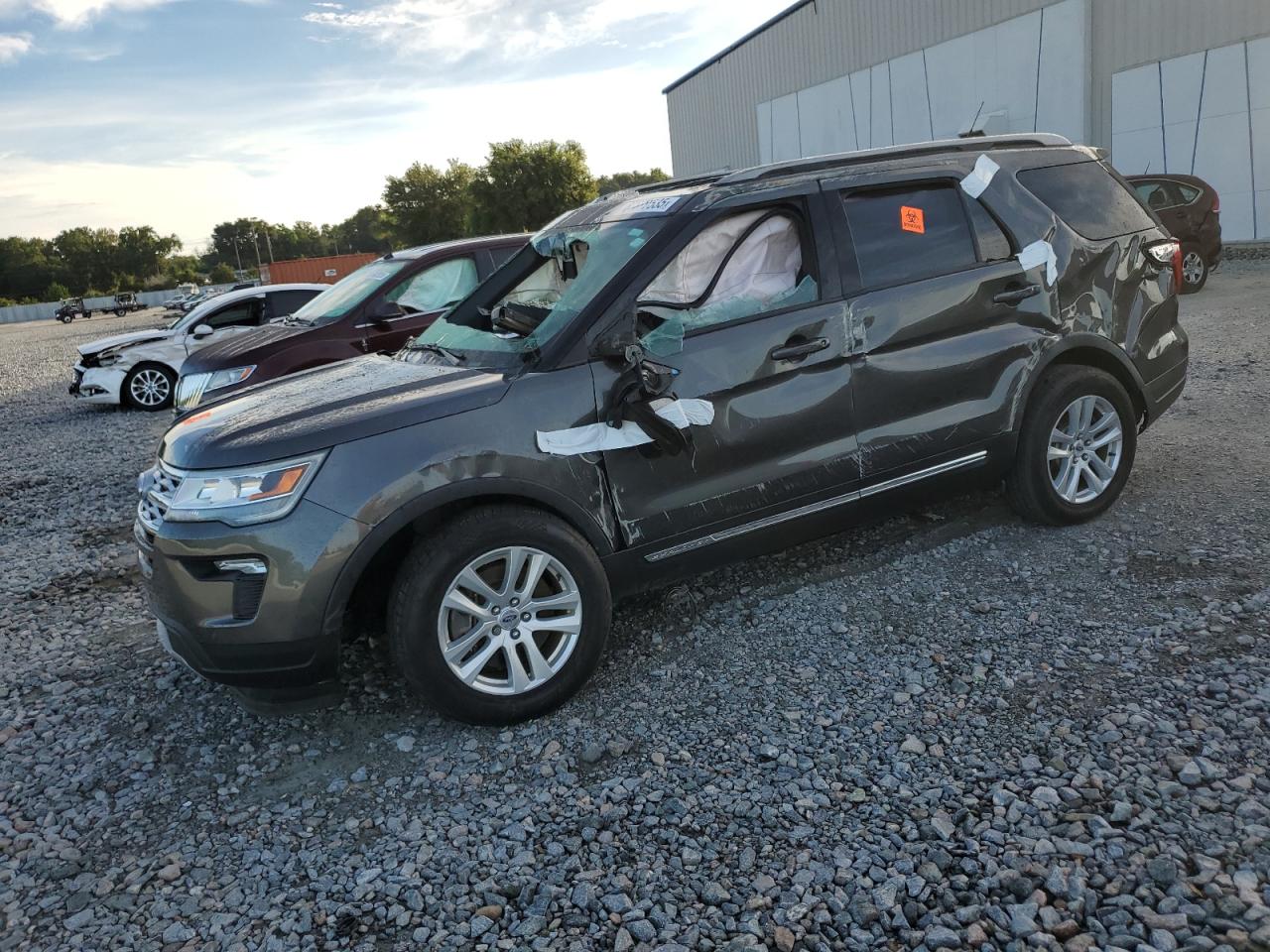 FORD EXPLORER XLT