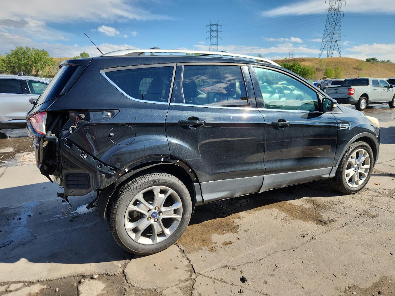 FORD ESCAPE TITANIUM