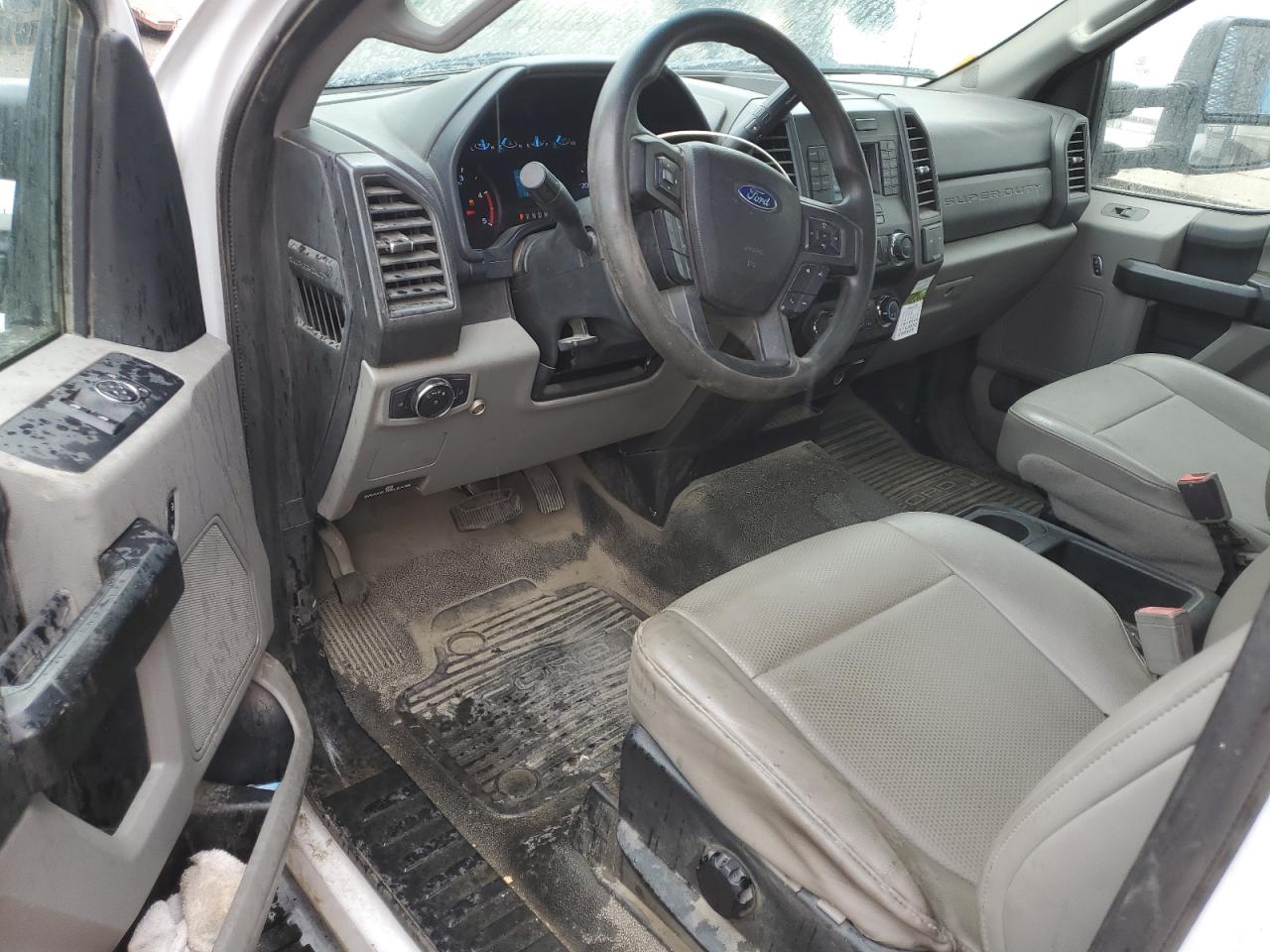 FORD F-550 SUPER DUTY