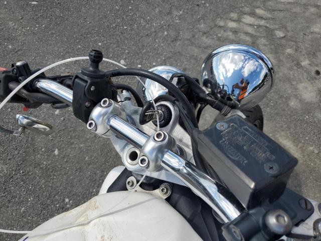 2011 TRIUMPH MOTORCYCLE STREET TRIPLE 675 SMTD01NE9BJ451521