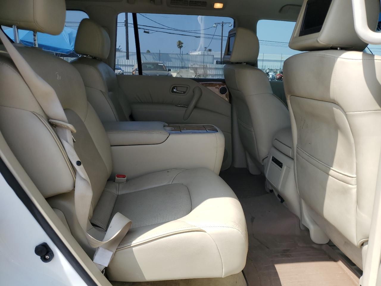 INFINITI QX56
